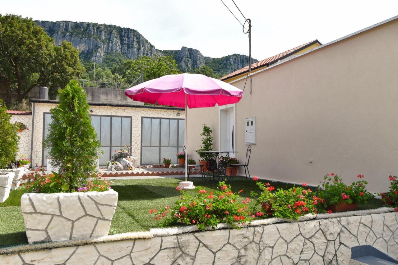 Vacation Home Vesna Брибир Экстерьер фото